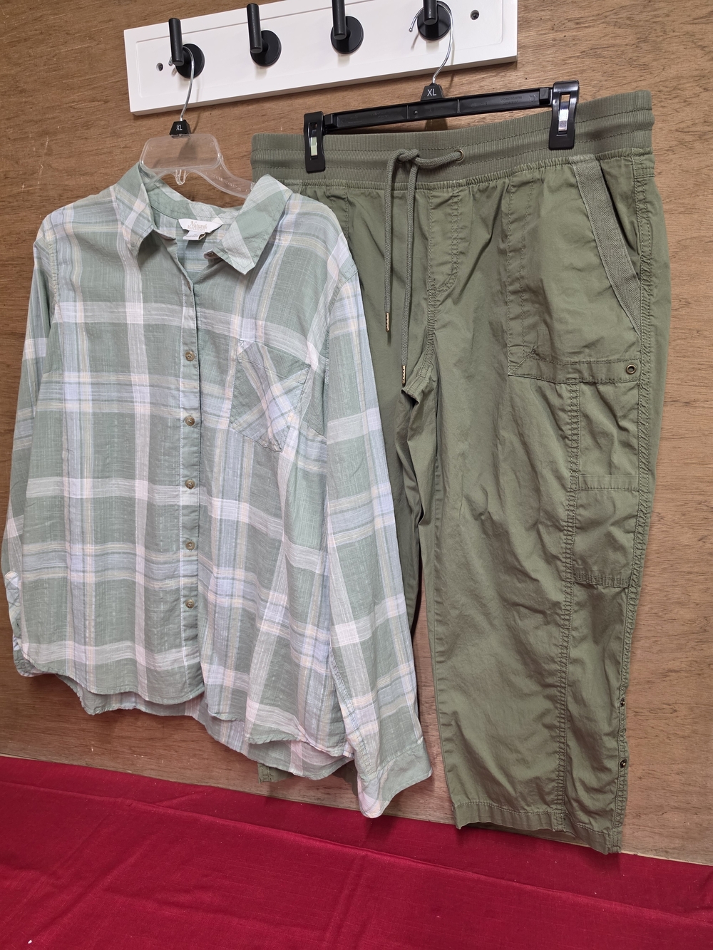 Natural Reflections 2Piece Ladies Capri Set(Capri-14,Top XL) Excellent Condition